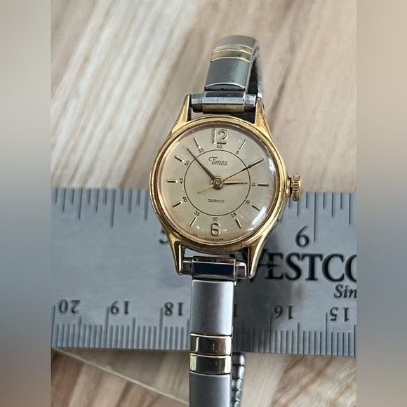 Timex Ladies Watch Vintage Two Tone Stretch Bracelet Gold Tone Dial - Picture 5 of 11